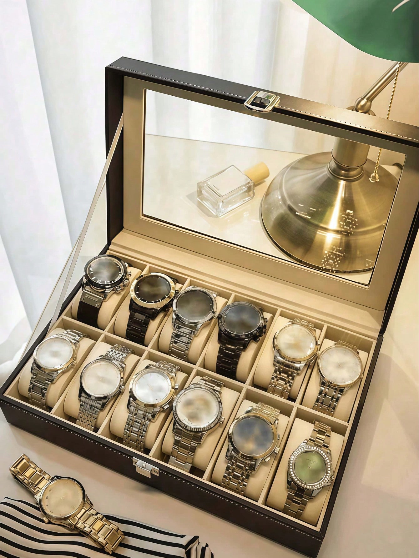 صندوق ساعات جلدي مع قفل، علبة  - مراجعة Home Bathroom Vanity وسعره